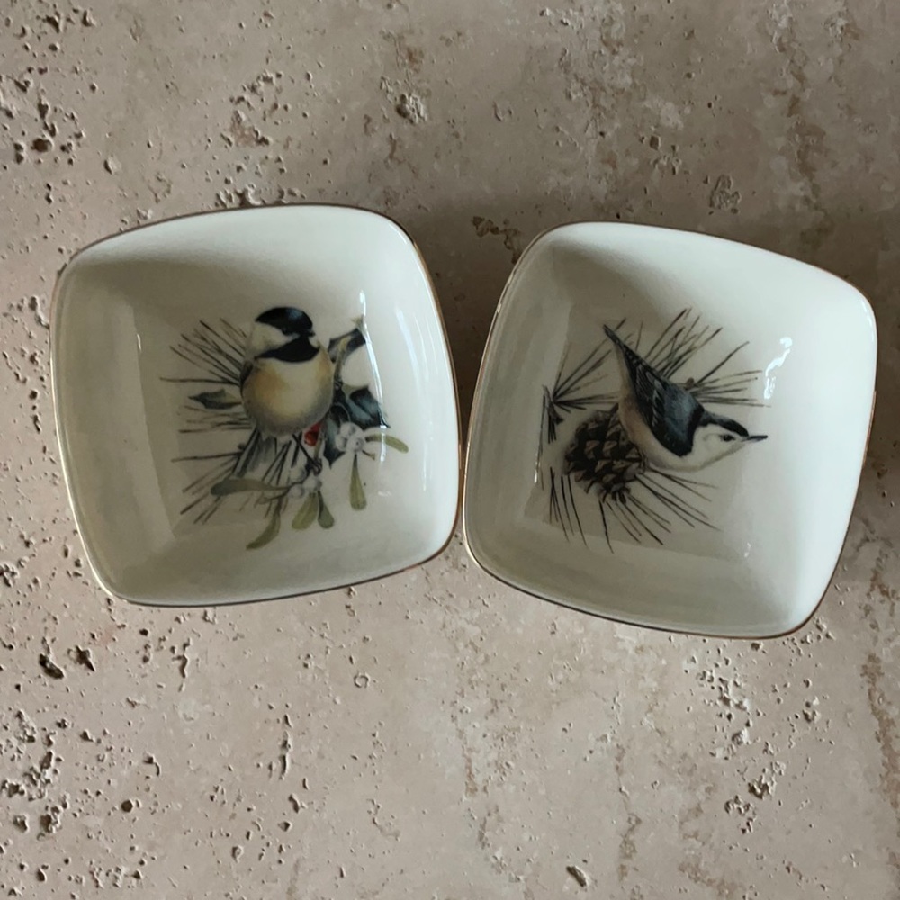 Christmas bowl with birds decoration